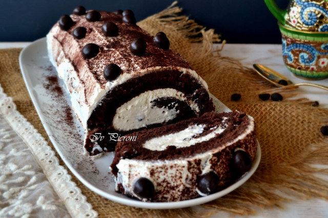 Cocoa Swiss Roll with Coffee and Cream