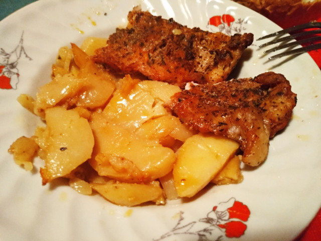 Oven-Baked Pork Chops with Spices and Potatoes