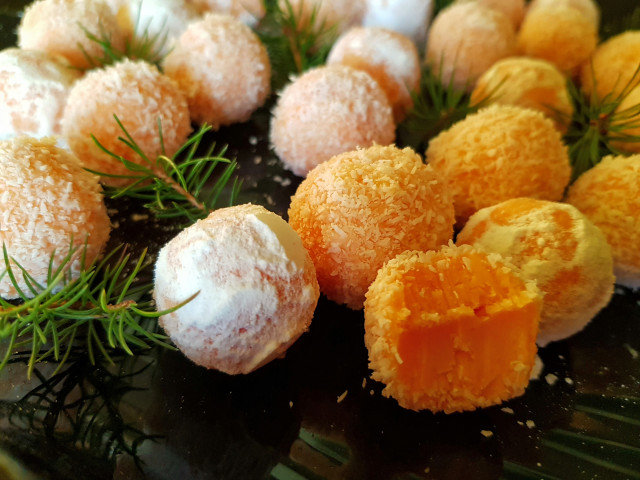 Christmas Orange Truffles