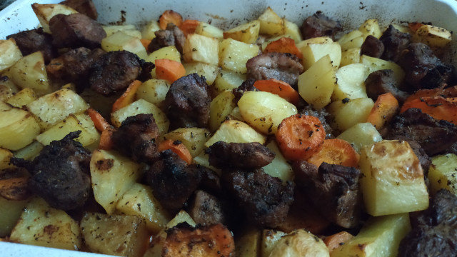Potatoes with Meat in the Oven