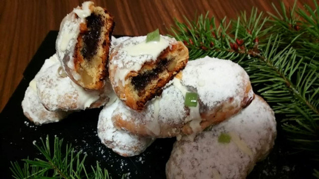 Mini Stollen with Cottage Cheese and Poppy Seeds