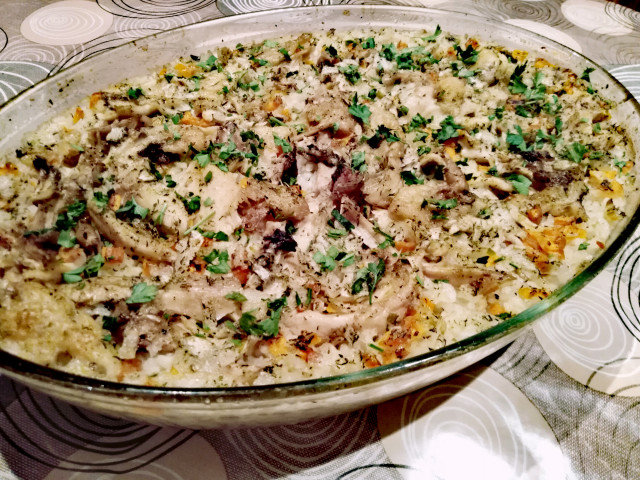 Oven-Baked Rice and Duck in Glass Dish