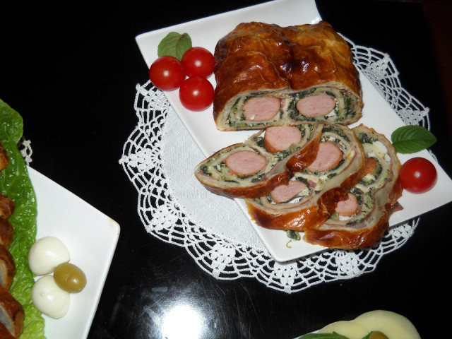 Sausage and Spinach Roll