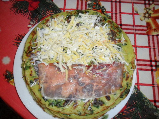 Spinach Pancakes with Prosciutto and Cheese