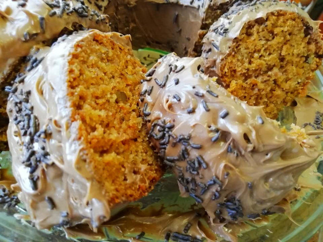 Wonderful Sponge Cake with Chocolate, Walnuts and Jam