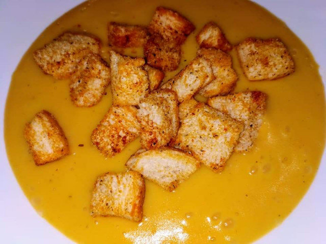 Potato Cream Soup with Carrots