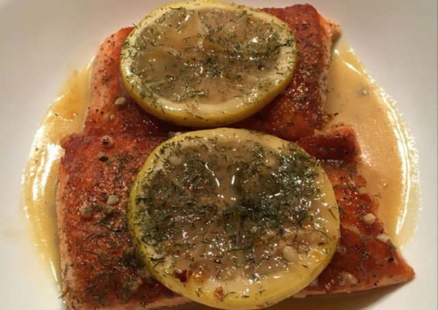 Salmon with Spices and White Wine