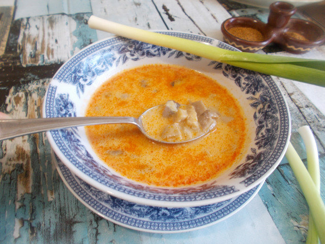 Oyster Mushroom and Garlic Soup