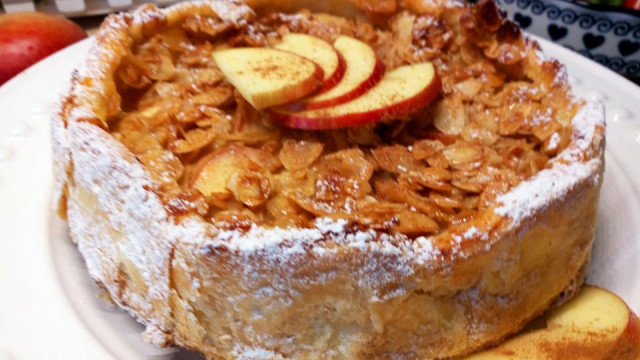 Almond Cake with Charden Apple Cream and Puff Pastry