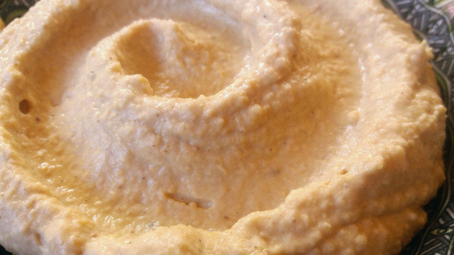 Traditional Arabic Hummus