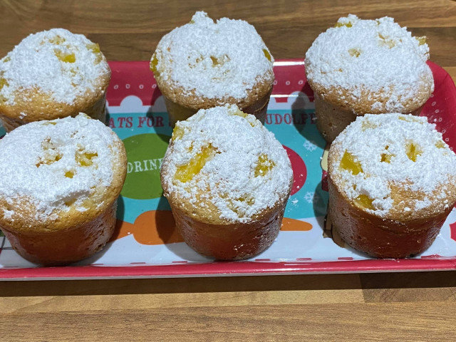 Muffins with Pineapple and Powdered Sugar