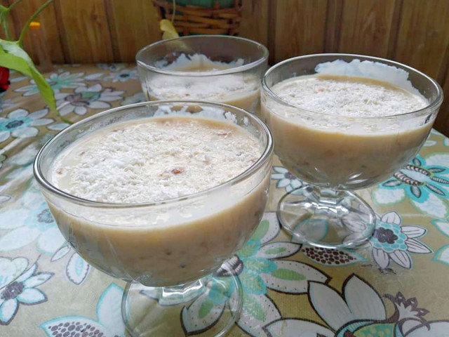 Rice Pudding with Dried Fruits and Muesli