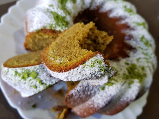 Butter Sponge Cake with Matcha