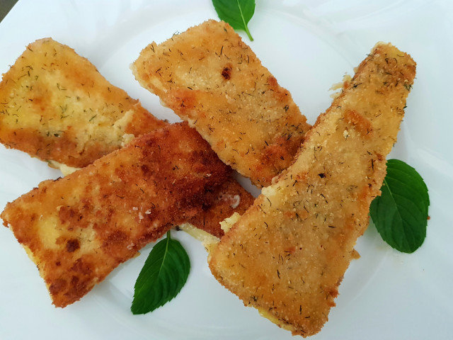 Flourless Breaded Cheese