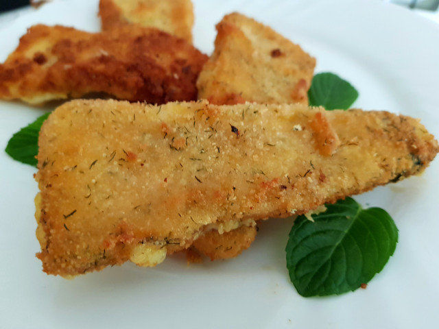 Flourless Breaded Cheese