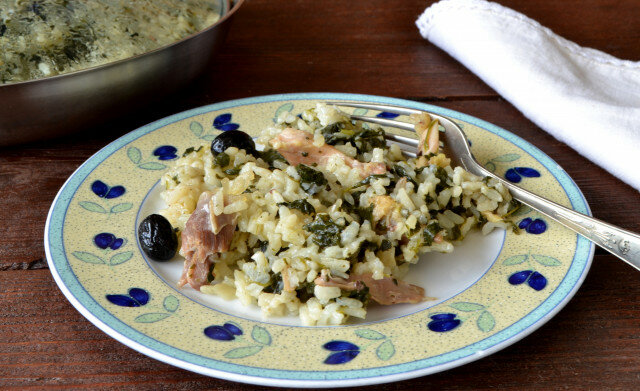 Chicken with Rice, Spinach and Olives
