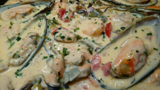 Mussels with Fricassee Cream
