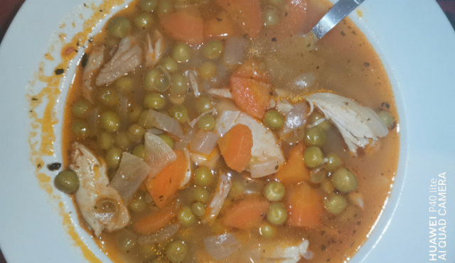 Chicken with Peas and Carrots