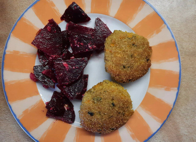 Oven-Baked Quinoa and Vegetable Patties