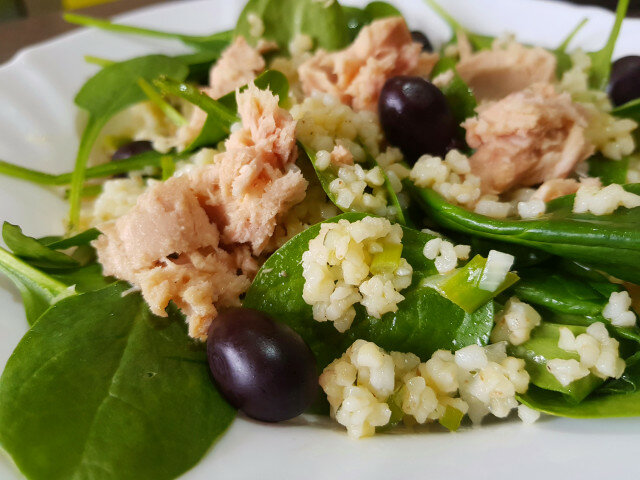 Bulgur Salad with Baby Spinach and Bonito