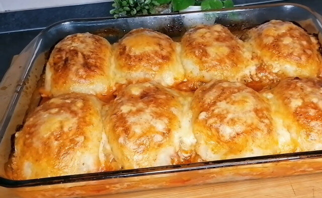 Oven-Baked Potatoes with Minced Meat