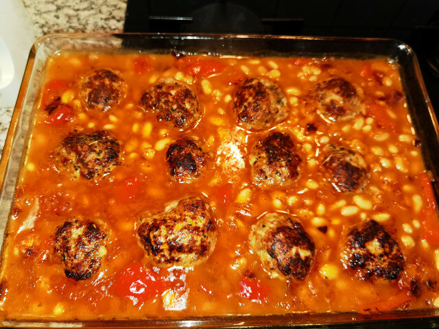 Beans with Meatballs