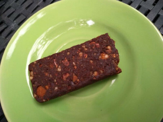 Raw Cocoa Cake with Walnuts, Almonds and Oats