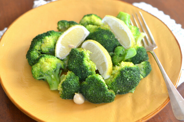 Stewed Broccoli with Butter and Garlic