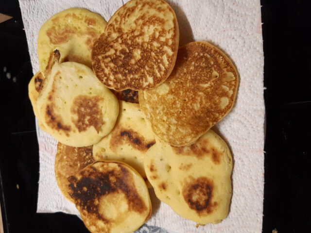 Mini Cornbread with Carbonated Water