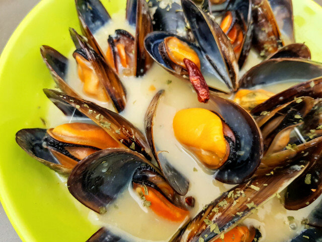 Castilian-Style Mussels