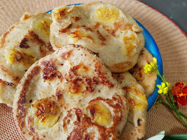 Vegan Pancakes with Banana and Oatmeal
