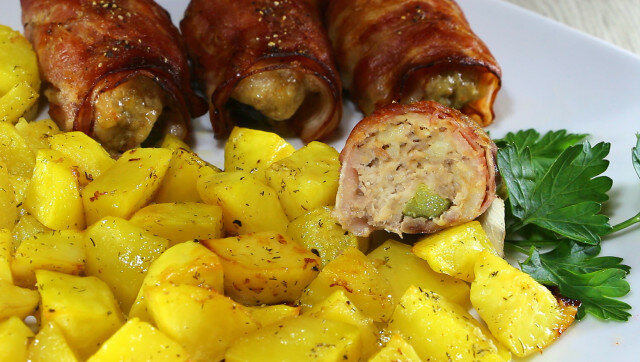 Bacon Wrapped Minced Meat Rolls