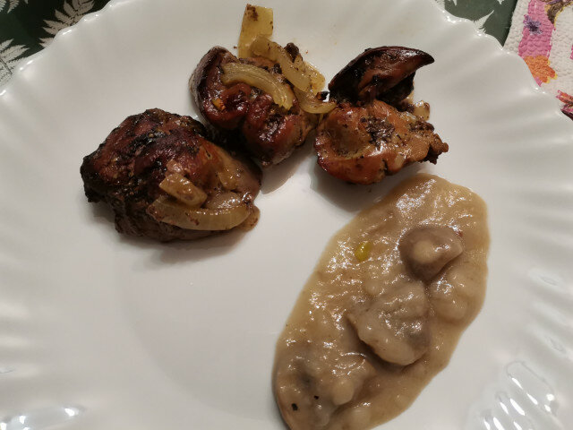 Easy Chicken Livers with Onions