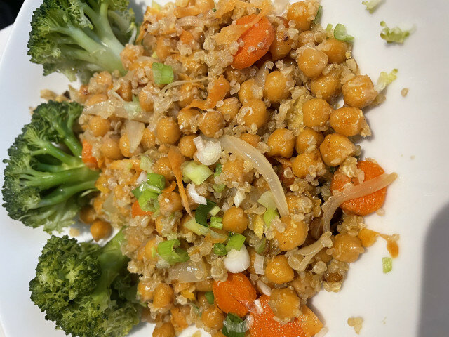 Quinoa with Chickpeas in the Oven