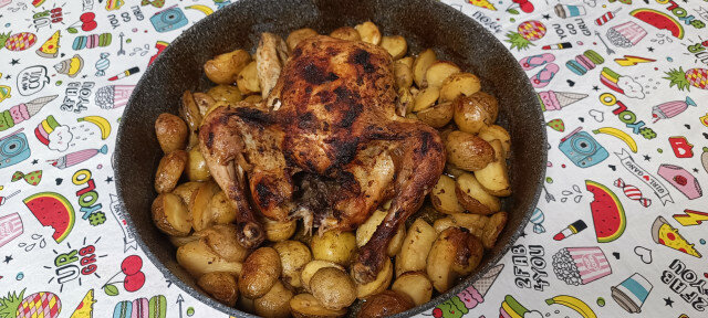 Crunchy Chicken with Potatoes