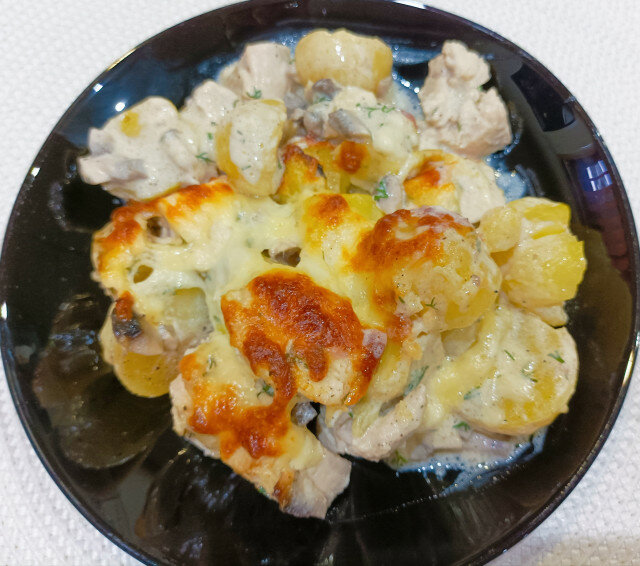 Casserole with Chicken Fillet and New Potatoes