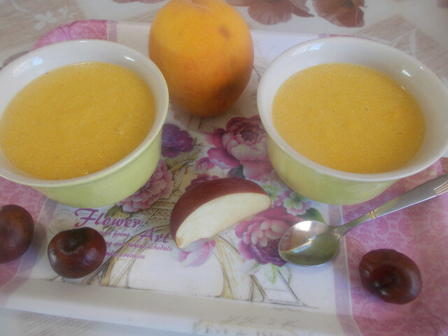 Corn Semolina with Apple and Peach for Babies