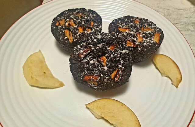 Apple Muffins with Carob Powder