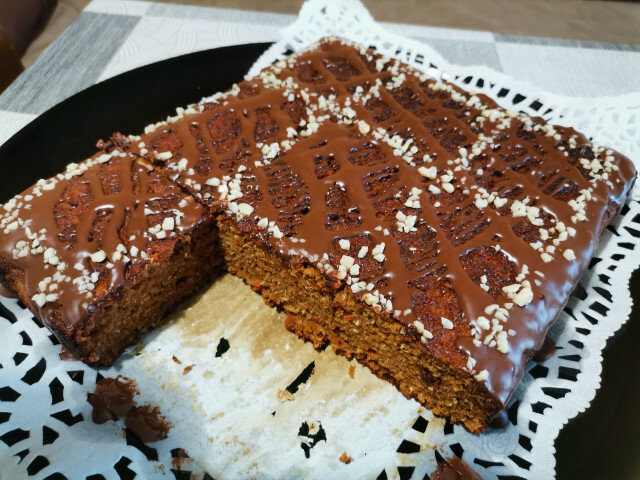 Gluten-Free Carrot Cake with Chocolate