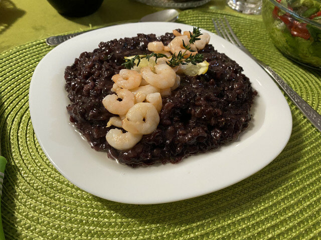 King Prawns on an Imperial Rice Canape