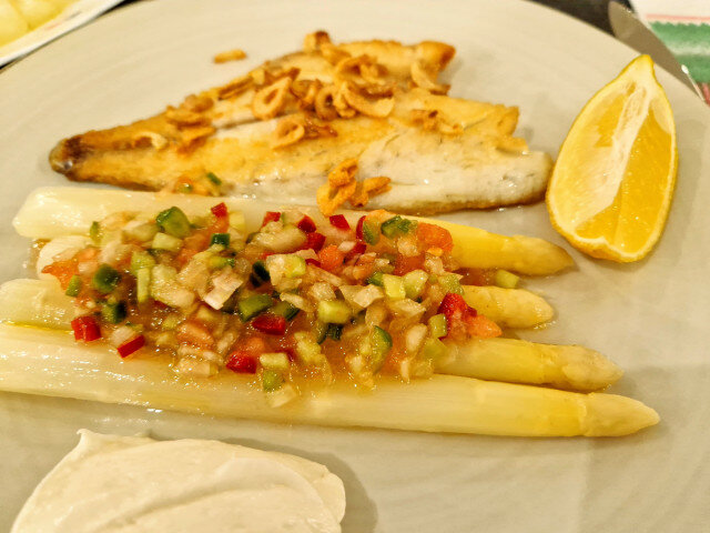 Sea Bream Fillet with White Asparagus