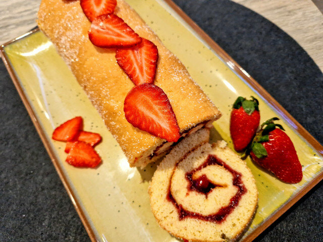 Strawberry Sponge Cake Roll