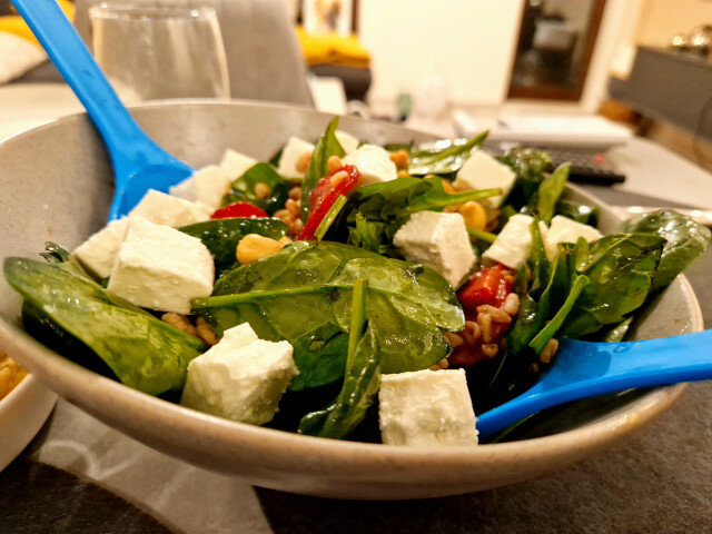 Spinach Salad with Cashews and Strawberries