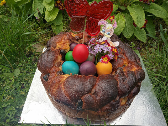 Easy Easter Bread with Nutella
