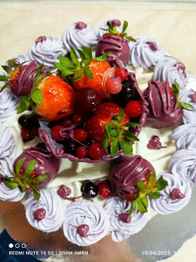 Blueberry and Mascarpone Cream Cake