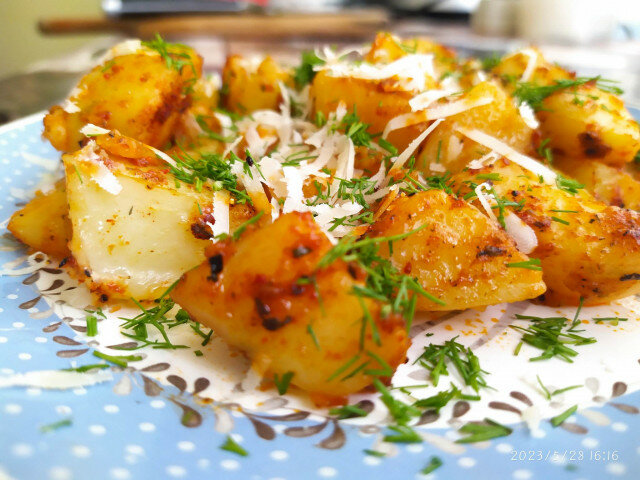 Crispy New Potatoes with Parmesan and Cheddar