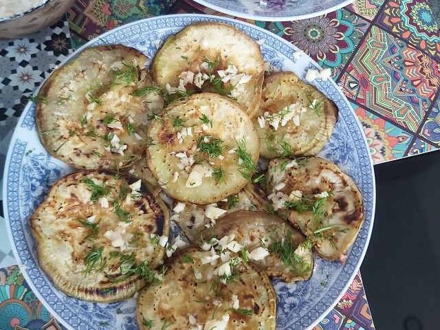 Pan-Fried Eggplant with Garlic