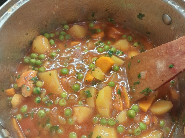 Lean Peas, Carrots and Potato Stew