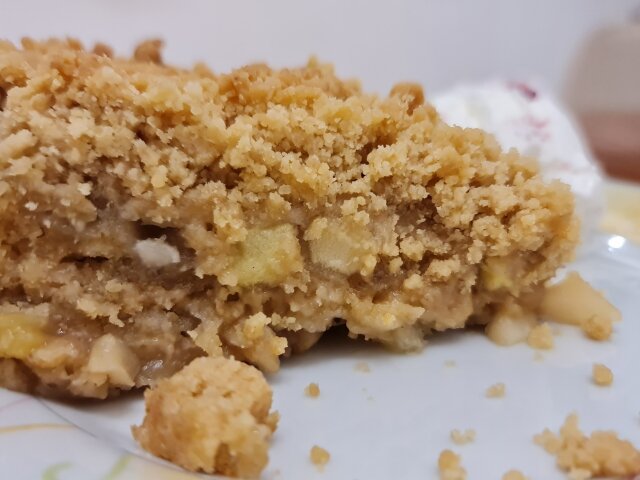 Crumble with Apples and Pears