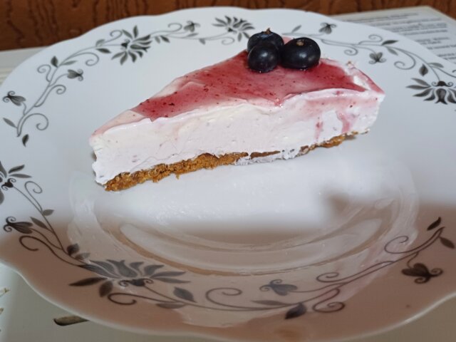 Elaborate Cheesecake with Blueberry Jam